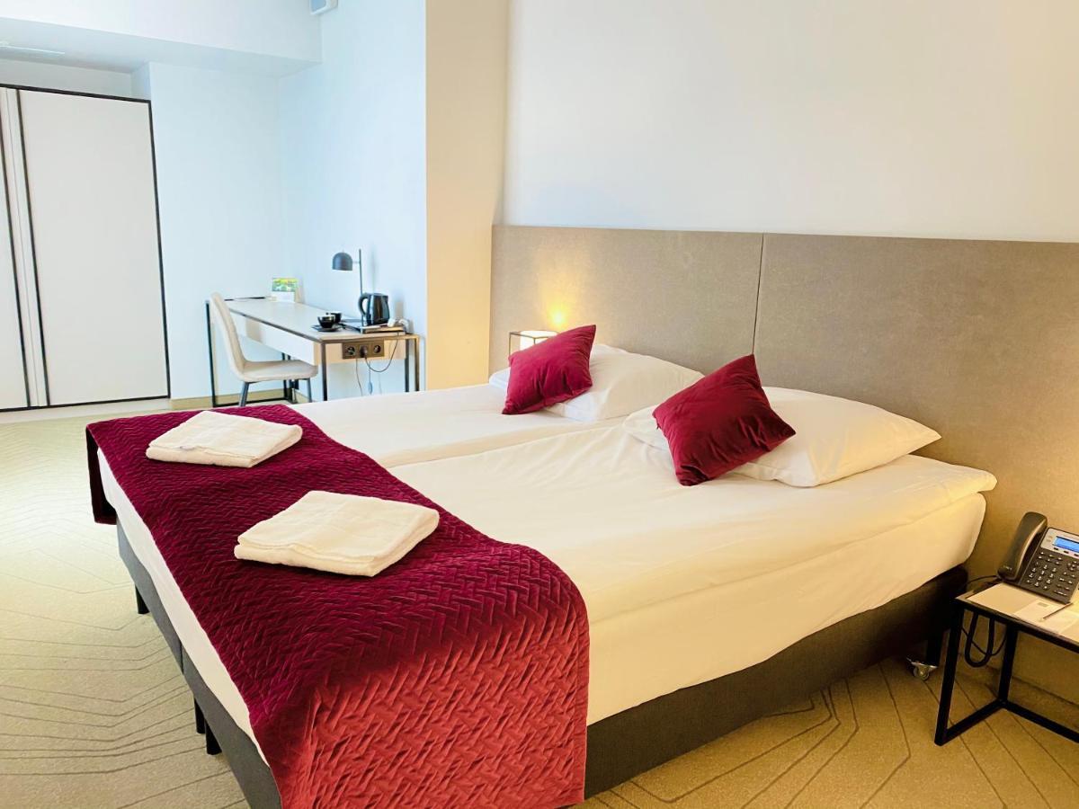 Arche Hotel Krakowska Varsavia Esterno foto