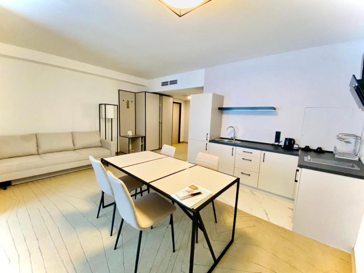 Arche Hotel Krakowska Varsavia Esterno foto