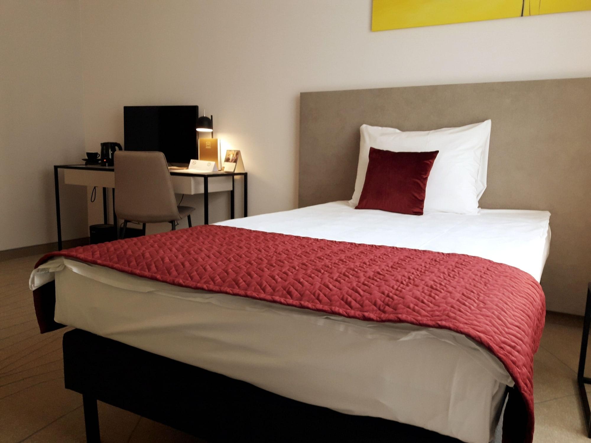 Arche Hotel Krakowska Varsavia Esterno foto