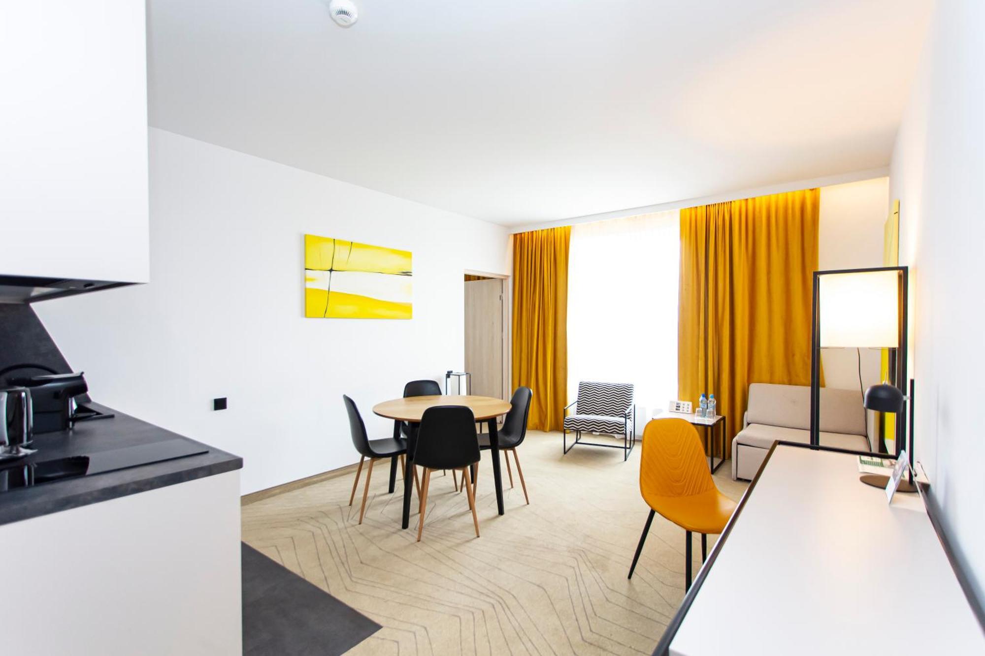 Arche Hotel Krakowska Varsavia Esterno foto