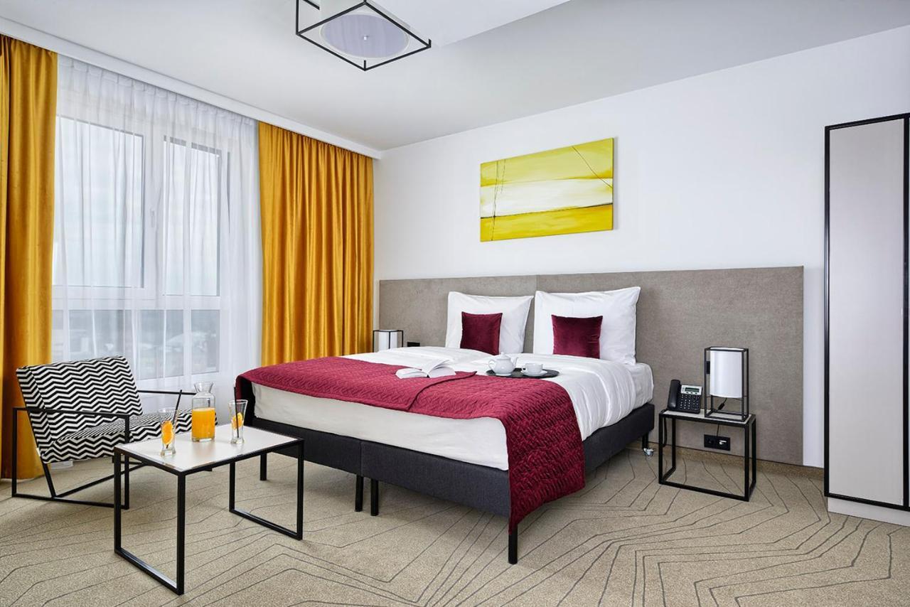 Arche Hotel Krakowska Varsavia Esterno foto